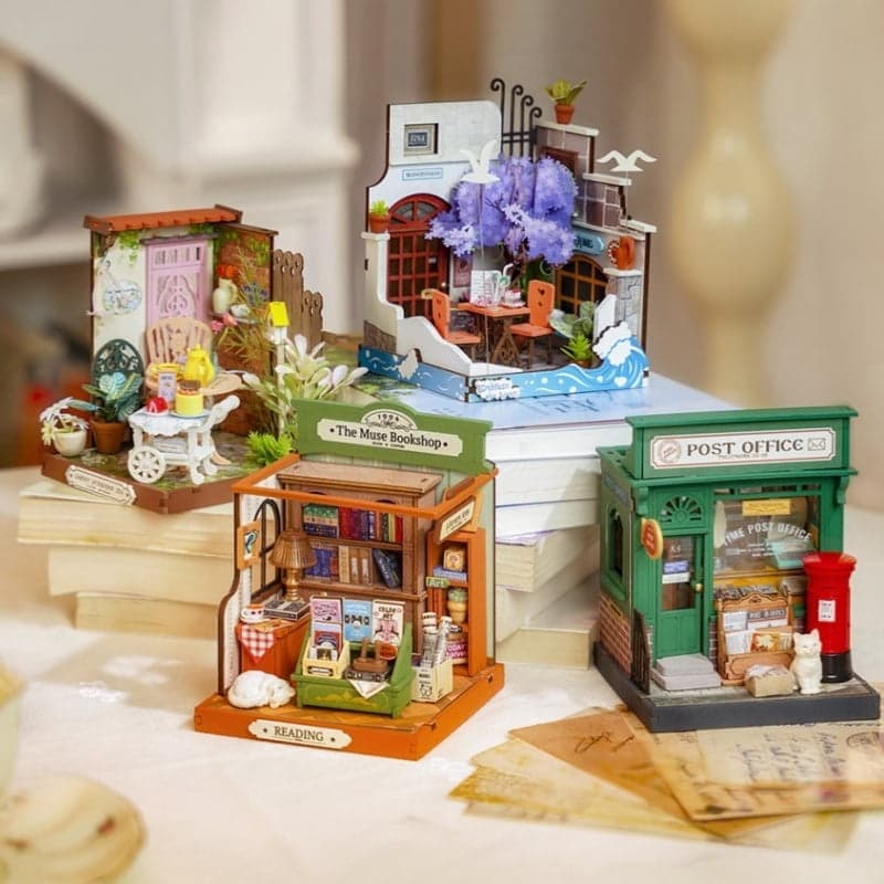 The Muse Bookshop, Super Mini Houses - Little Warm Spaces Robotime DS040