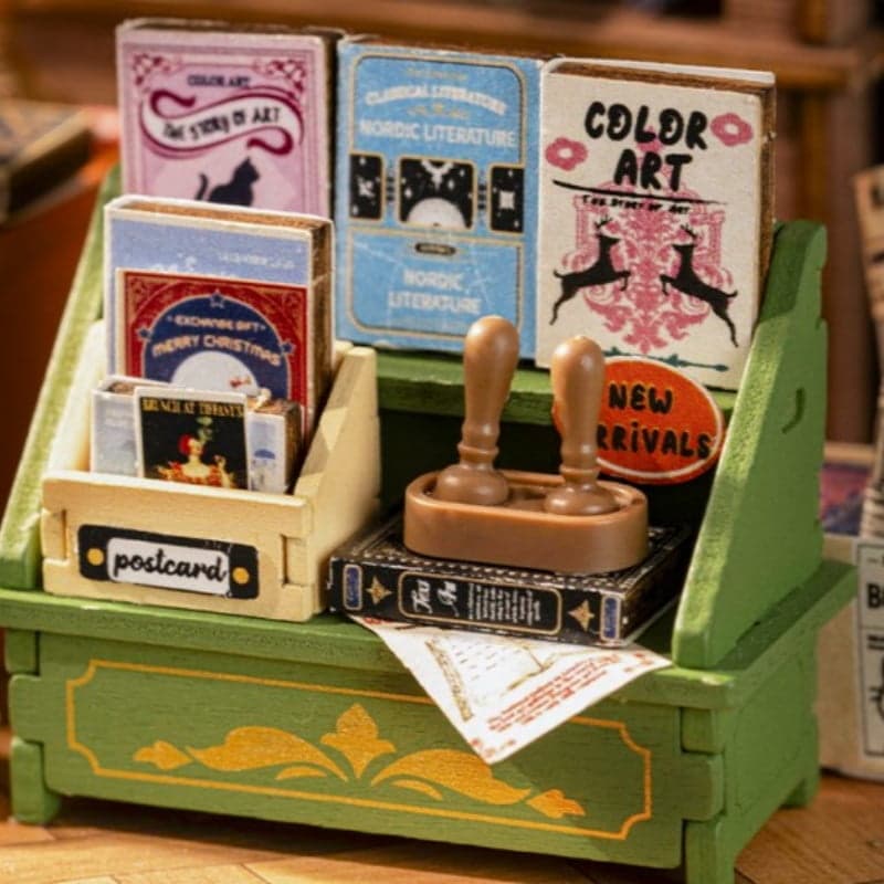 The Muse Bookshop, Super Mini Houses - Little Warm Spaces Robotime DS040