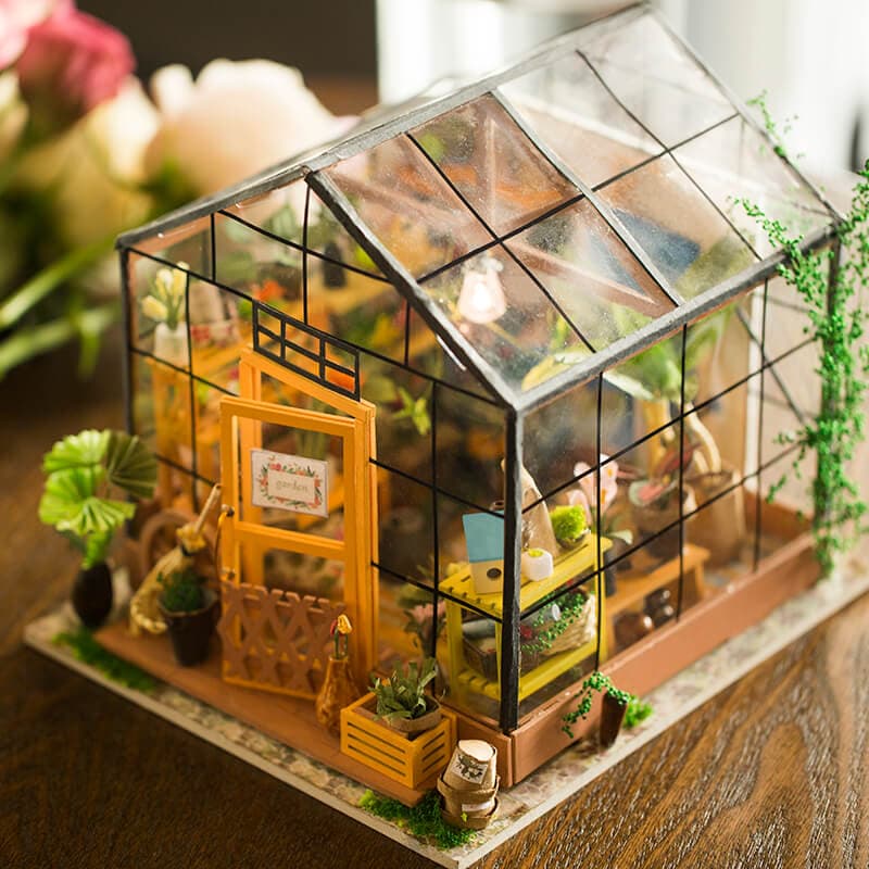 DIY House; Cathy's Flower House Robotime DG104