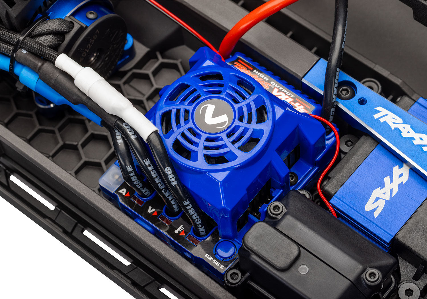 Maxx Ultimate Edition Traxxas 89087-4 (In-Store Pickup Only)